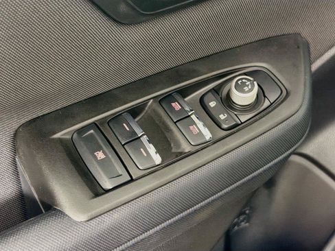 Used 2026 Subaru Forester Premium AWD/4WD image 23