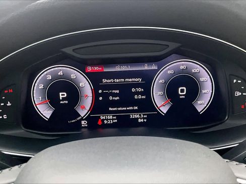 Used 2020 Audi Q7 3.0T Premium Plus w/ Premium Plus Package AWD/4WD image 23