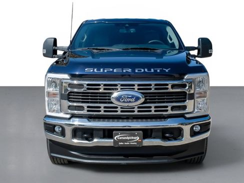 Used 2023 Ford F350 XLT w/ 360-Degree Camera Package AWD/4WD image 3