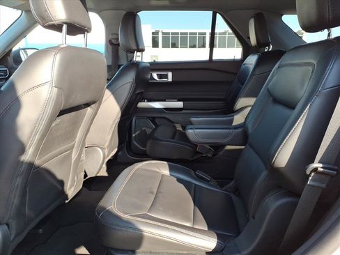 Certified 2023 Ford Explorer XLT w/ Equipment Group 202A image 12
