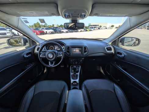 Used 2021 Jeep Compass Latitude w/ Convenience Group AWD/4WD image 34