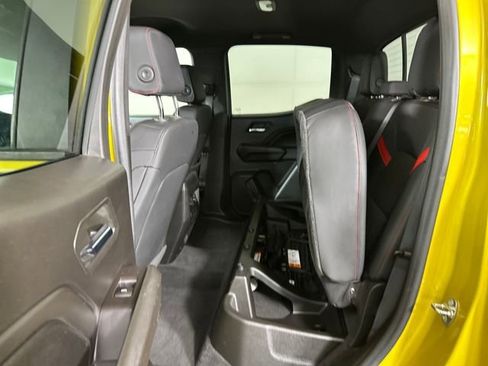 Used 2023 Chevrolet Colorado Z71 w/ Z71 Convenience Package 2 AWD/4WD image 25