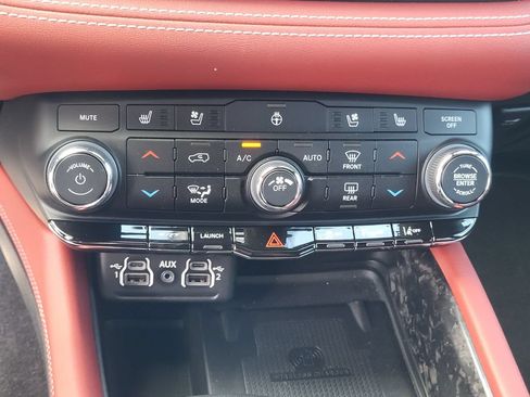 Used 2024 Dodge Durango SRT Hellcat AWD/4WD image 25