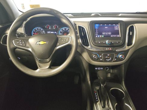 Used 2024 Chevrolet Equinox LS FWD image 22