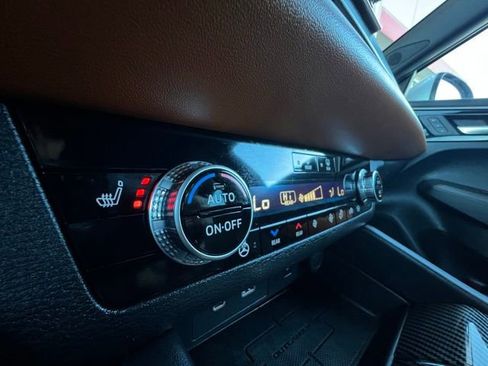 Used 2023 Mitsubishi Outlander SEL image 18