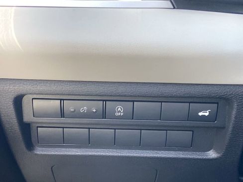 New 2026 Mitsubishi Outlander SE FWD image 14