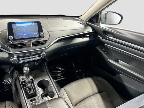 Used 2019 Nissan Altima 2.5 SV image 22