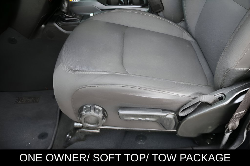 Used 2023 Jeep Gladiator Sport AWD/4WD image 13