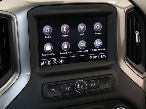 Used 2025 Chevrolet Silverado 2500 Custom w/ Custom Convenience Package image 18