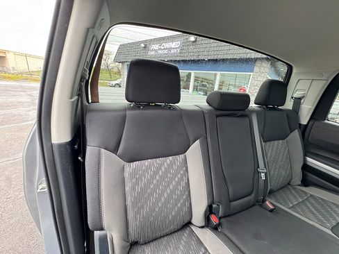 Used 2018 Toyota Tundra SR5 image 19