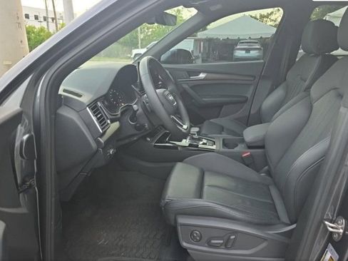 Used 2023 Audi Q5 2.0T Premium w/ Convenience Package AWD/4WD image 5