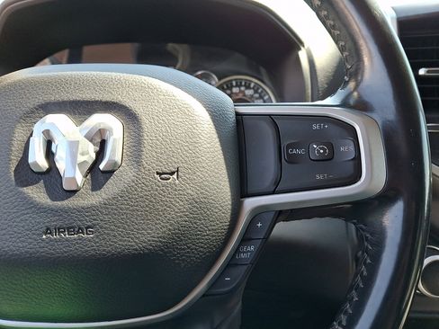 Used 2020 RAM 1500 Big Horn AWD/4WD image 22