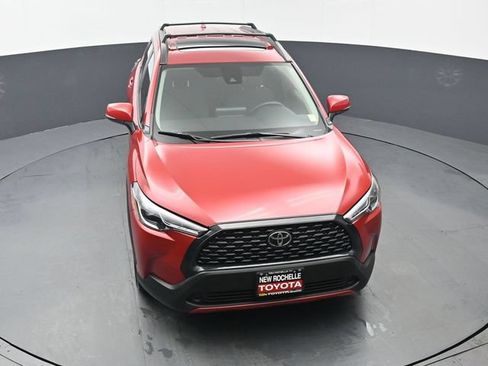 Certified 2022 Toyota Corolla Cross LE w/ Moonroof Package AWD/4WD image 46