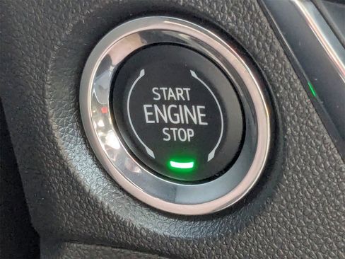 Used 2025 Buick Encore GX Avenir w/ Avenir Technology Package image 33