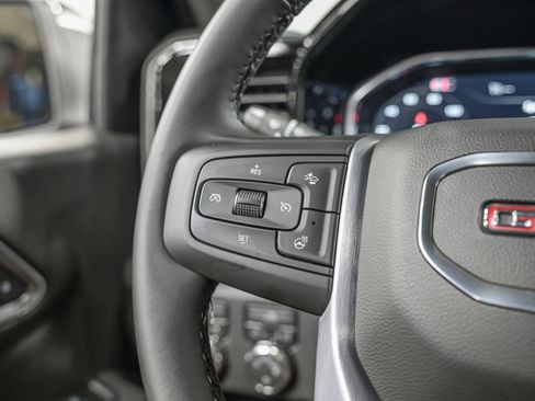 Used 2026 GMC Sierra 1500 SLE AWD/4WD image 19