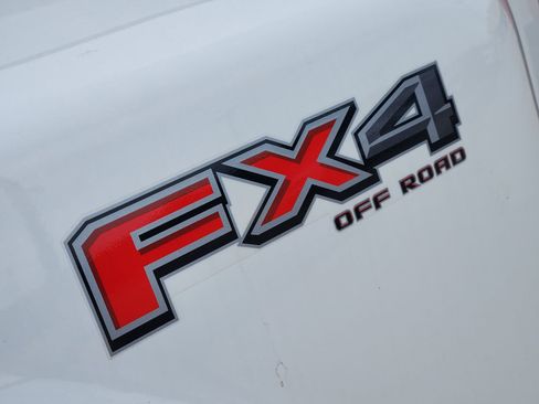 New 2026 Ford F450 Platinum w/ FX4 Off-Road Package image 13