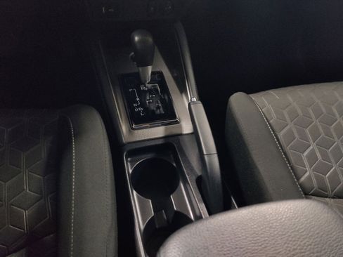 Used 2024 Mitsubishi Outlander Sport AWD image 26