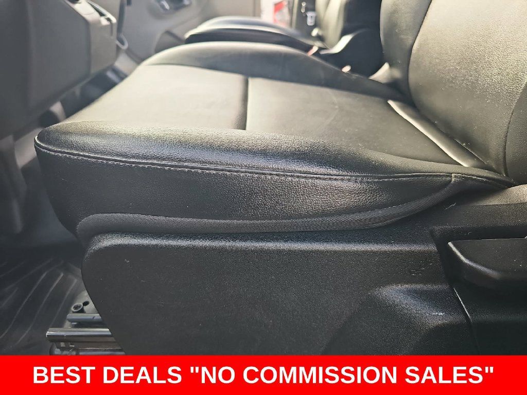 Used 2022 Ford E-Transit Medium Roof RWD image 29