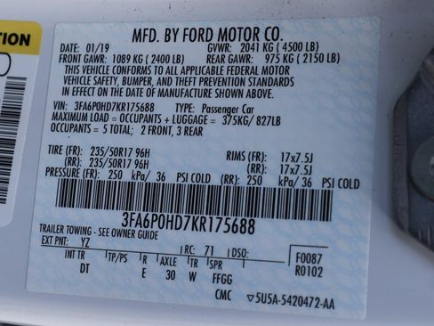 Used 2019 Ford Fusion SE image 32