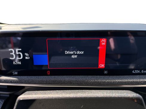 Certified 2024 Ford Mustang Mach-E Premium image 11