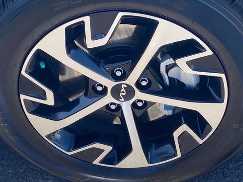 Certified 2023 Kia Sportage EX AWD/4WD image 8