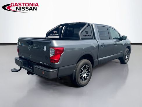 Used 2024 Nissan Titan SV w/ Accessory Utility Package AWD/4WD image 9