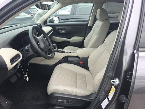 Used 2026 Honda HR-V EX-L image 4