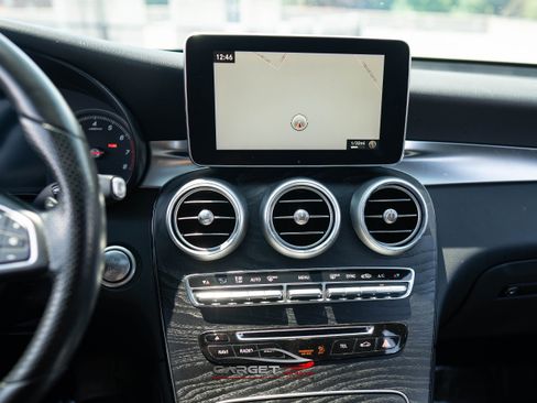 Used 2018 Mercedes-Benz GLC 300 4MATIC Coupe image 31