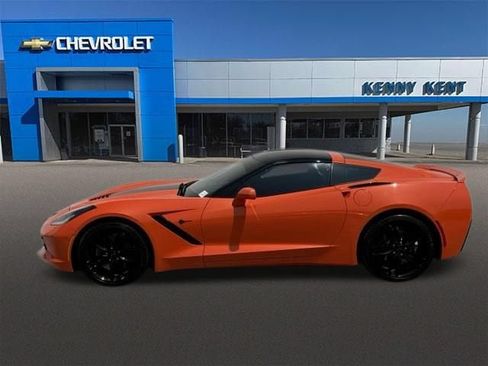 Used 2019 Chevrolet Corvette Stingray Coupe RWD image 30