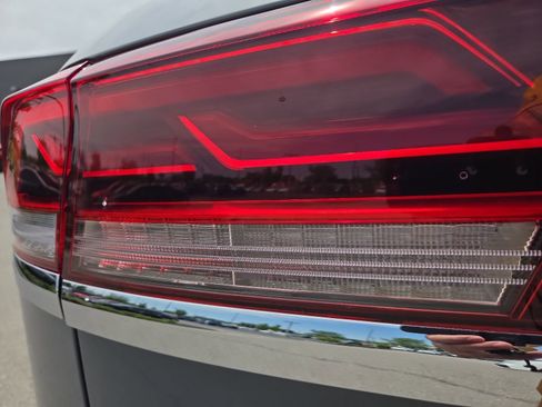 New 2026 Volkswagen Atlas Cross Sport SE AWD/4WD image 12