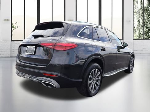Used 2026 Mercedes-Benz GLC 300 4MATIC image 5
