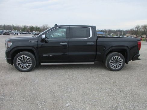 New 2026 GMC Sierra 1500 Denali Ultimate image 10