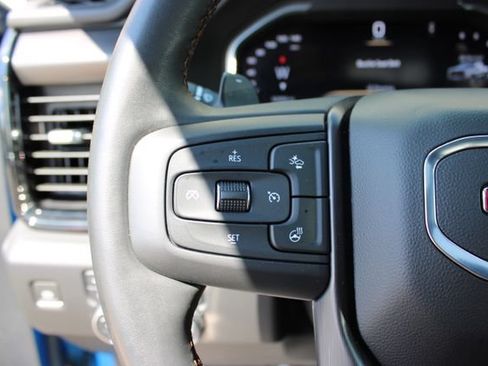 Used 2024 GMC Sierra 1500 AT4 w/ Technology Package AWD/4WD image 21