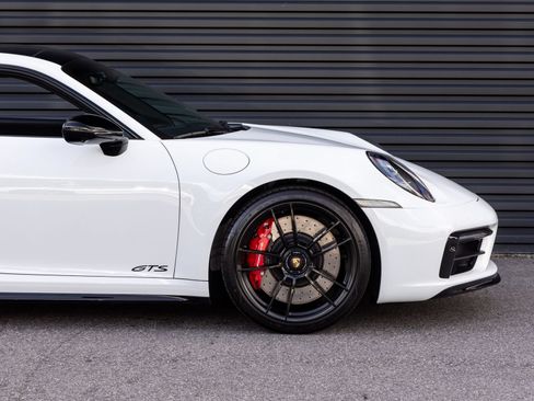 Used 2024 Porsche 911 Carrera GTS RWD image 9