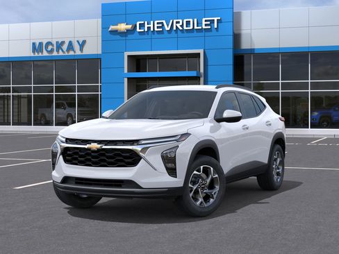 New 2026 Chevrolet Trax LT w/ Driver Confidence Package image 6