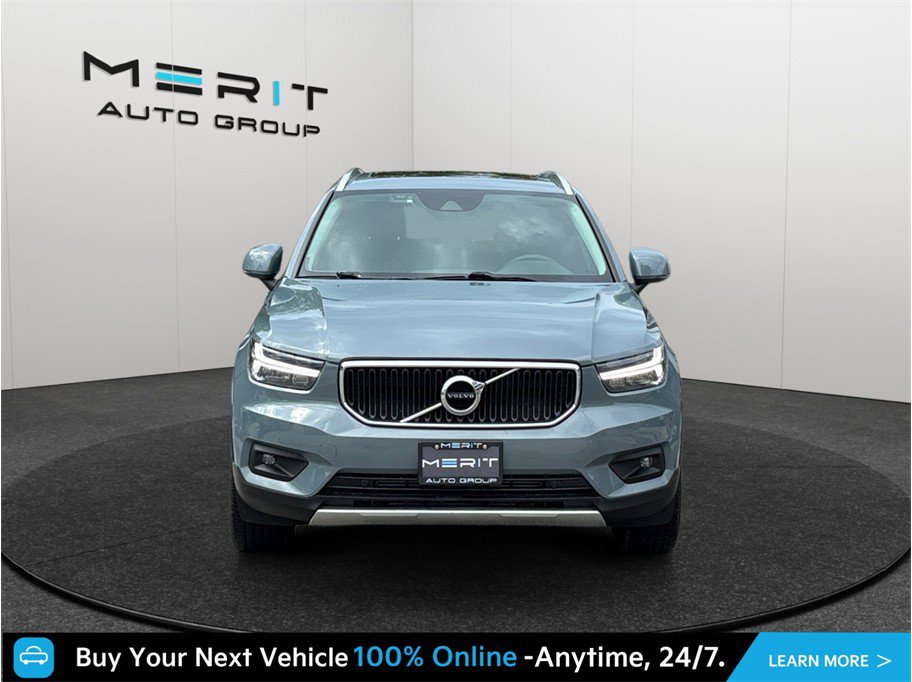 Used 2021 Volvo XC40 T5 Momentum w/ Premium Package AWD/4WD image 3