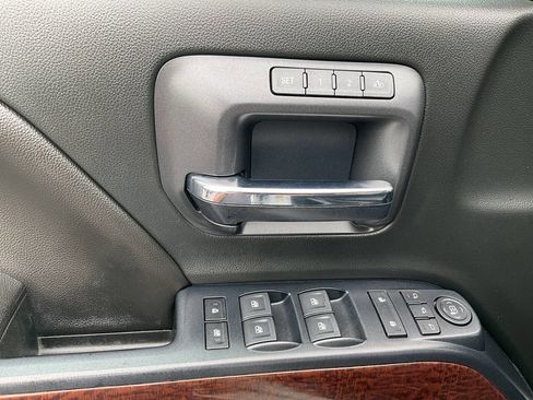 Used 2018 GMC Sierra 2500 SLT w/ Duramax Plus Package AWD/4WD image 26