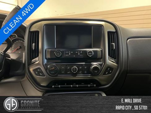 Used 2018 Chevrolet Silverado 1500 High Country image 20