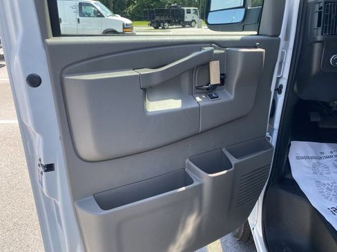New 2025 Chevrolet Express 3500 w/ Power Convenience Package image 16