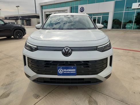 New 2026 Volkswagen Tiguan S FWD image 2