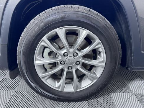 Used 2022 Jeep Cherokee Latitude Lux image 11