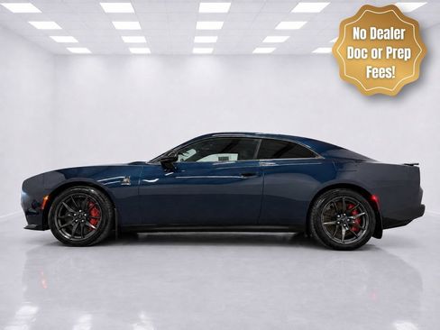 Used 2024 Dodge Charger Daytona Scat Pack w/ Plus Group AWD/4WD image 1
