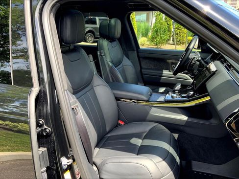 Used 2023 Land Rover Range Rover Sport First Edition image 8