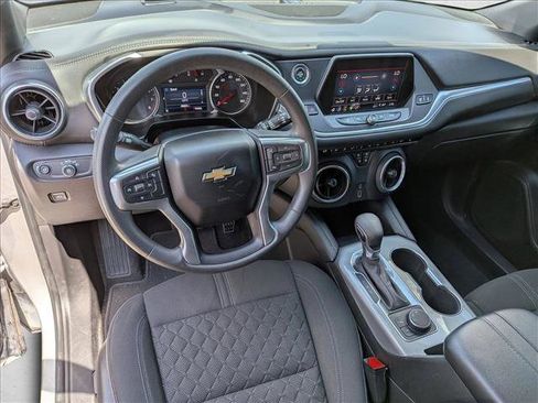 Used 2021 Chevrolet Blazer LT FWD image 10