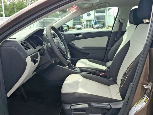 Used 2015 Volkswagen Jetta S FWD image 14