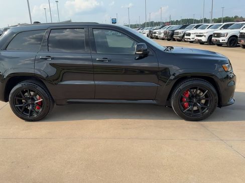 Used 2020 Jeep Grand Cherokee SRT w/ Trailer Tow Group IV AWD/4WD image 2