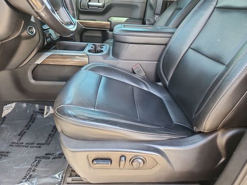 Used 2020 Chevrolet Silverado 1500 RST AWD/4WD image 9