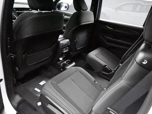 Used 2024 Jeep Grand Cherokee L Laredo w/ Luxury Tech Group I image 24