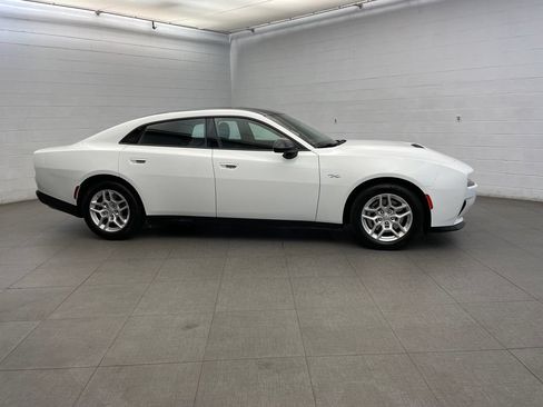 New 2026 Dodge Charger R/T AWD/4WD image 2