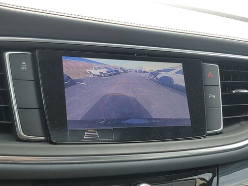 Used 2020 Buick Enclave Essence w/ Sport Touring Edition image 19